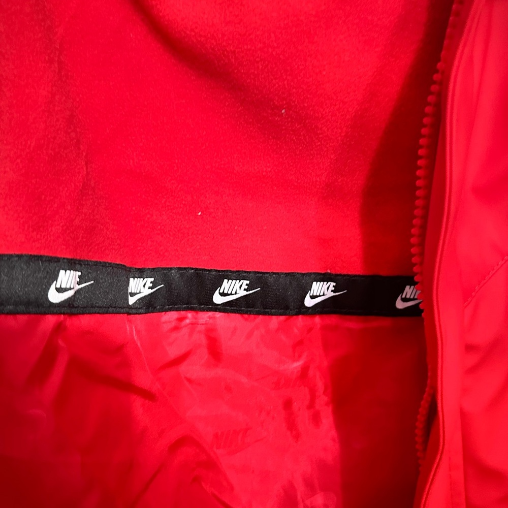 Nike Kids Rain/Repel Jacket Red Hooded Size 6 (5-6 yrs / 110-116 cm) EUC - Picture 7 of 10